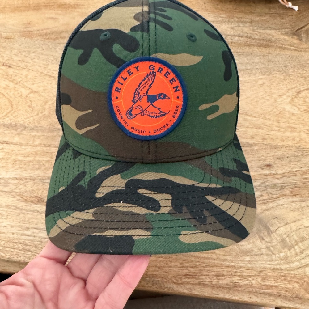 Riley Green tour hat